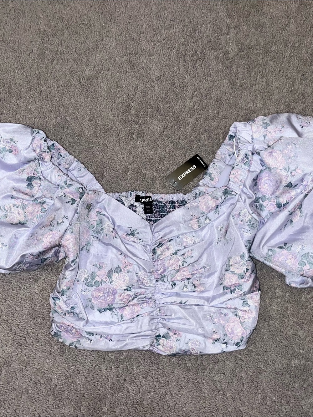 NWT Express Lavender Floral Puff-Sleeve Crop Top